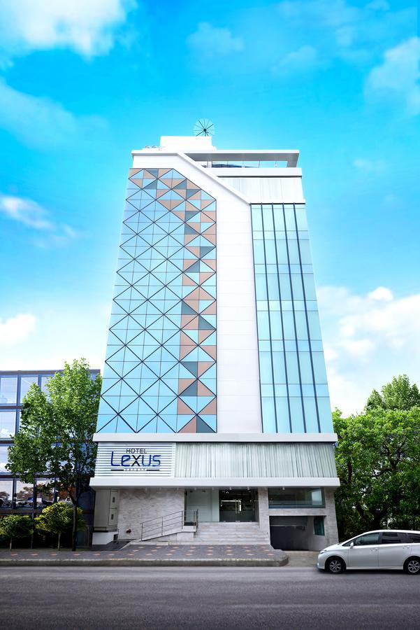 Hotel Lexus Янгон Экстерьер фото
