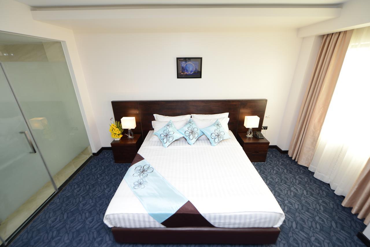 Hotel Lexus Янгон Экстерьер фото