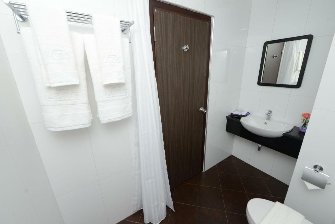 Hotel Lexus Янгон Экстерьер фото